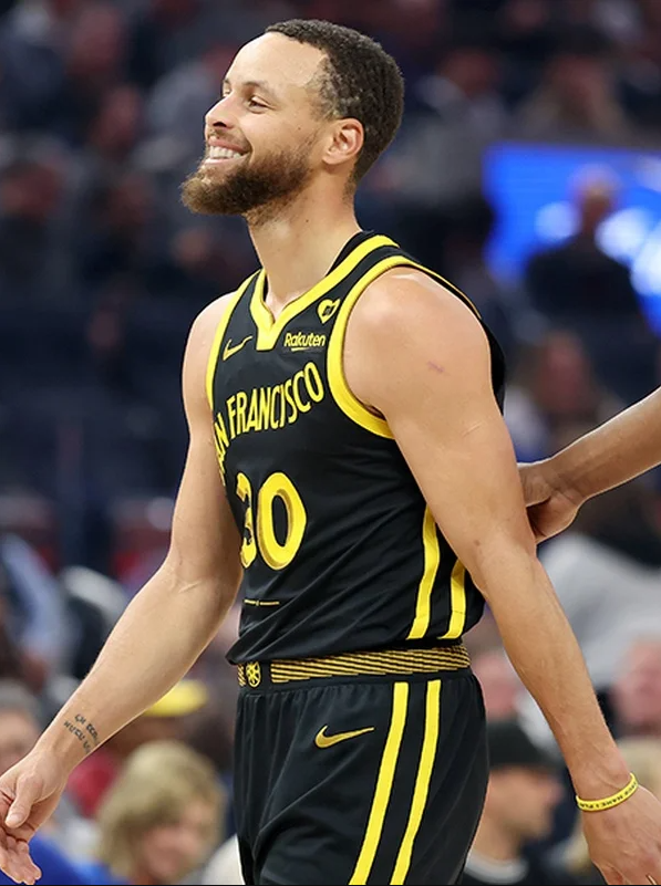 关于转折点！孟菲斯灰熊战术微调，西甲赛前攻防权衡，气氛紧张，球探报告显示潜力的信息