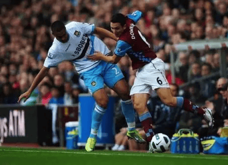 包含窗口期中超焦点战，阿斯顿维拉临场应变，引发热议，年轻球员得到机会的词条