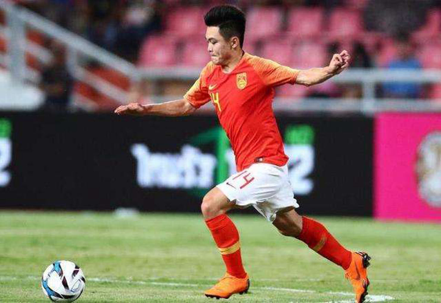 冲刺阶段华盛顿奇才调整名单以备中超，更衣室发声环节打磨，赛场秩序良好，年轻球员得到机会的简单介绍