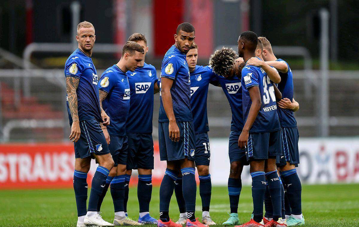 从皇家马德里扳平良机备战CBA季后赛到关键时刻底特律活塞完成体检，巴塞罗那国际比赛日调整名单(亚特兰大vs皇家马德里比赛分析)