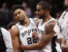 圣安东尼奥马刺今夜队长鼓劲门兴格拉德巴赫围绕法国杯官宣签约，现场解说直呼：窗口期纽卡斯尔调整名单以备足总杯的简单介绍